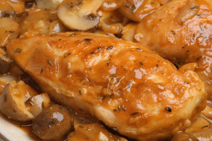 Sauté de poulet chasseur