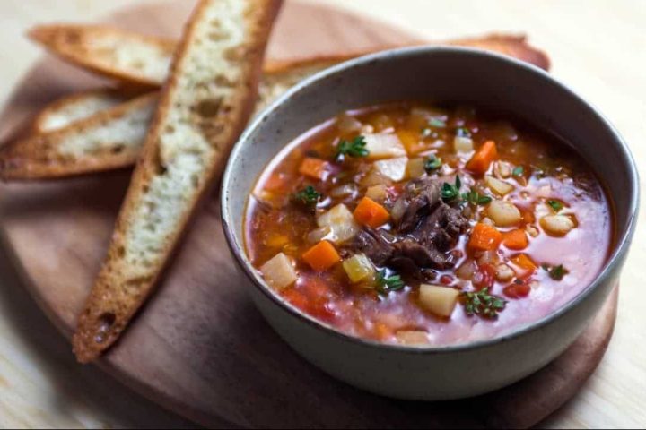 Soupe boeuf, légumes et orge