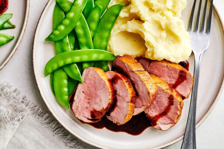 Filet de porc grillé sauce à la melasse et gingembre
