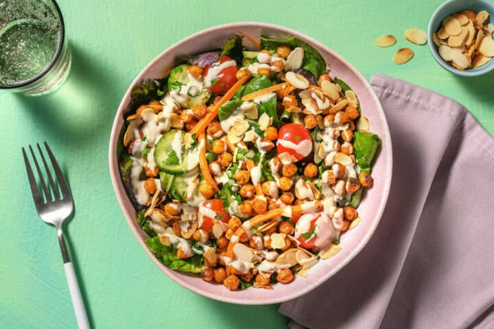 Salade de légumes et pois chiches à l'asiatique