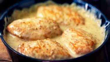 Poitrine de volaille poêlé sauce à la dijonnaise